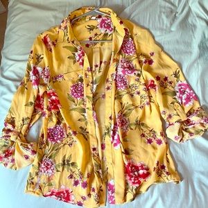 Button Quarter Sleeve Blouse